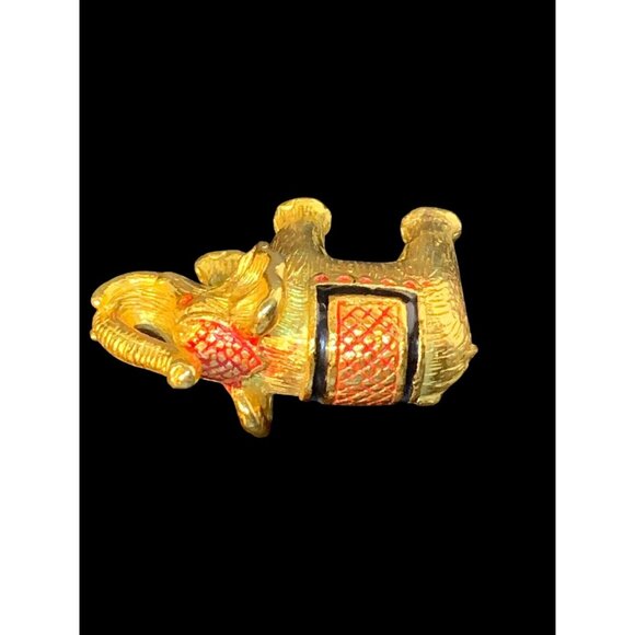 Vintage Heavy Gold Tone Elephant Figurine With Red Rhinestone Eyes (1003) - Picture 9 of 9